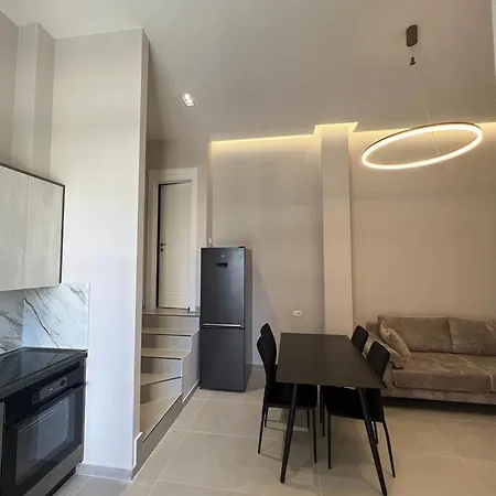 D&a House Golem (Tirana)